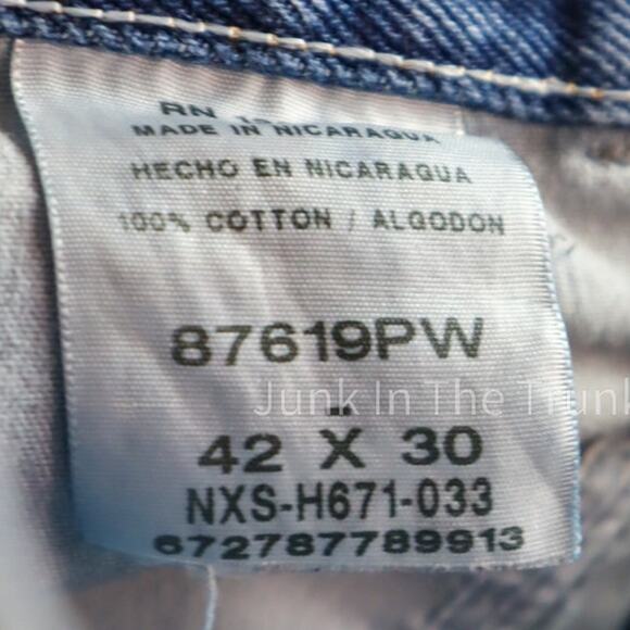 Rustler Size 42 X 30 - Picture 4 of 4